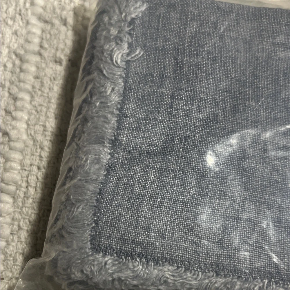 Pottery Barn Frayed Linen Napkins Gray Set of 4 22x22 NWT Table Linens